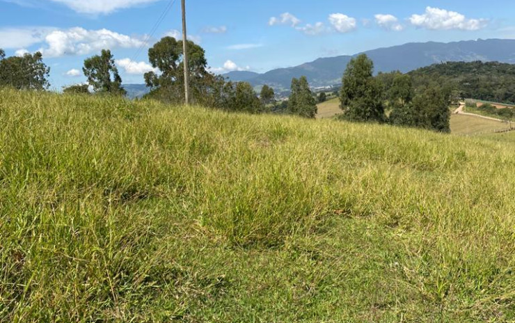 Terreno para chácara com linda vista panorâmica, boa chegada | Extrema - MG | código 721