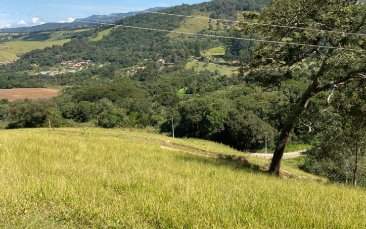 Terreno para chácara com linda vista panorâmica, boa chegada | Extrema - MG | código 721