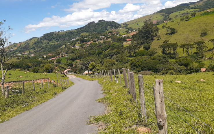 Sitio com vista panorâmica, chegada toda asfaltada | Extrema MG | código 751