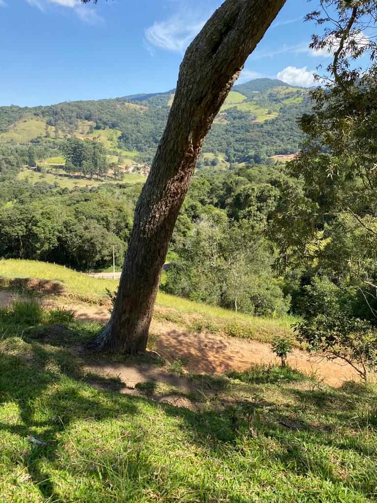 Terreno com vista panorâmica, bom para montar chácara | Extrema - MG | código 824