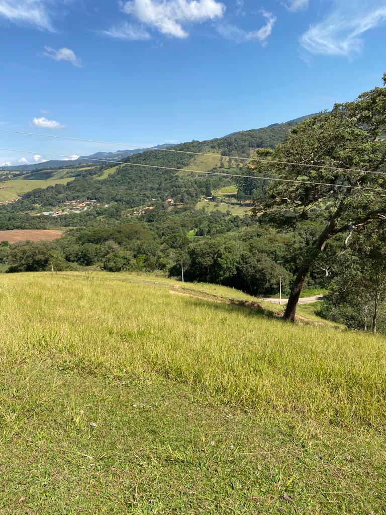 Terreno com vista panorâmica, bom para montar chácara | Extrema - MG | código 824