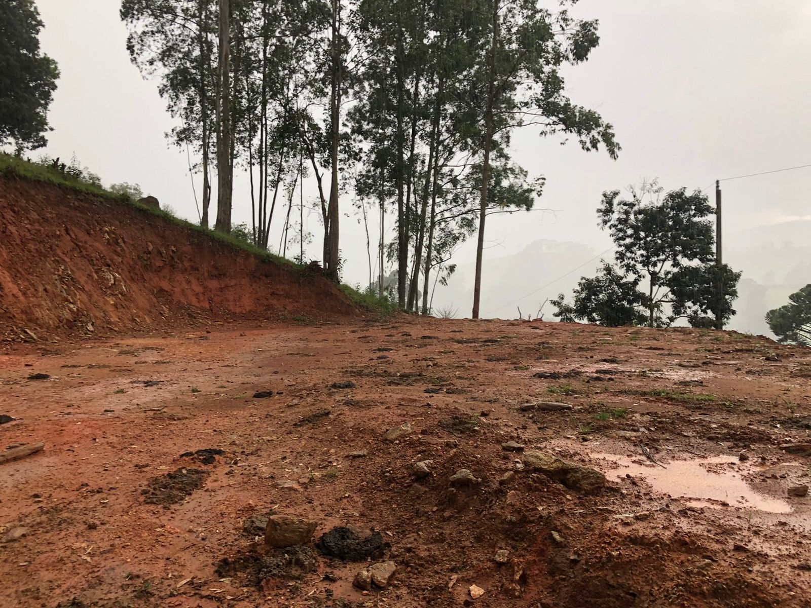 Terreno para formar chácara, acesso ótimo, local turístico | Extrema - MG  | código 983