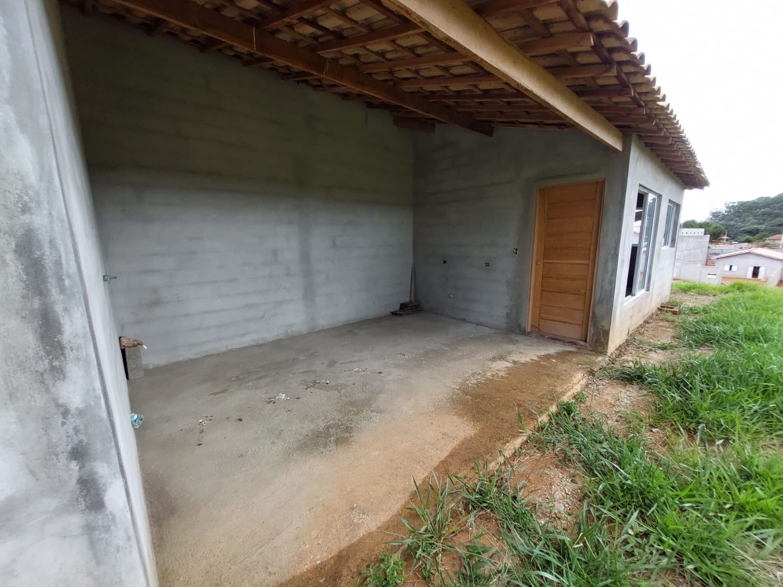 Chácara, casa com 3 quartos sendo 1 suíte, ótimo local | Toledo - MG  | código 985