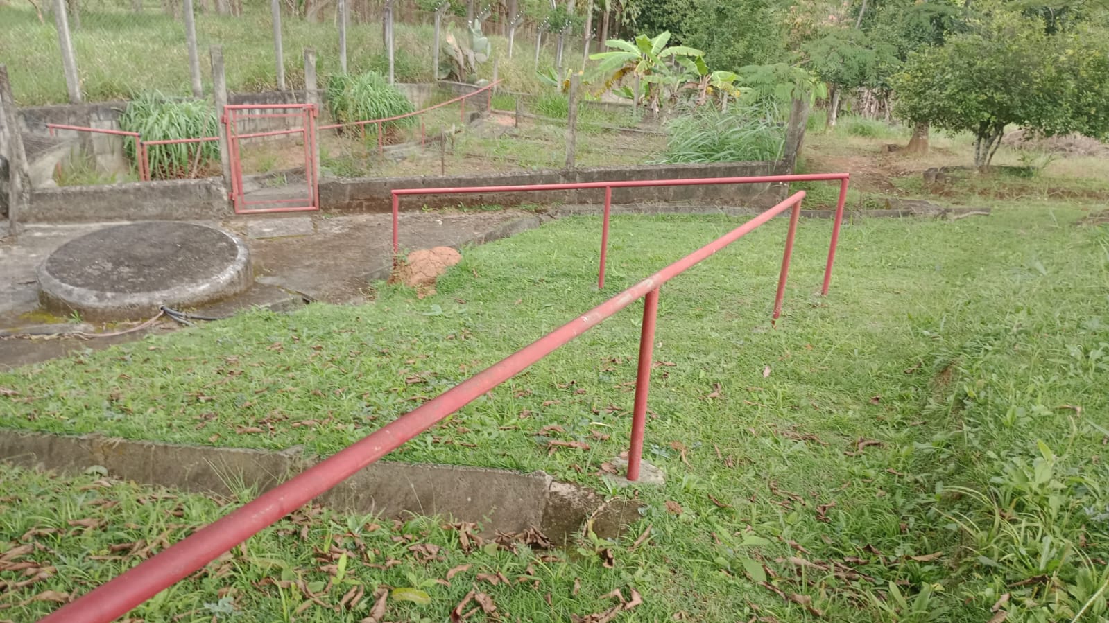 Chácara de alto padrão com casa, piscina,  área gourmet | Extrema - MG  | código 990