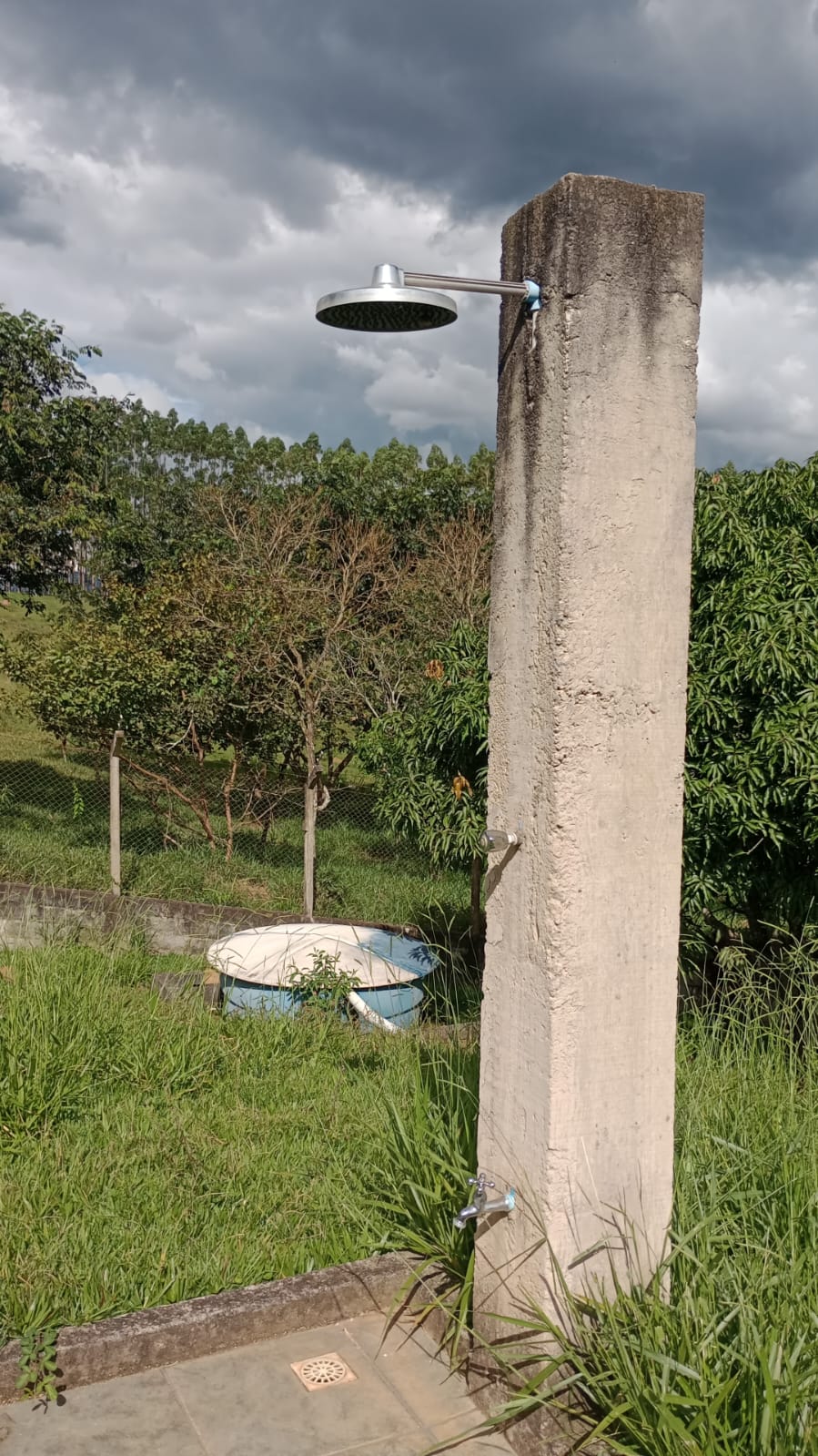 Chácara de alto padrão com casa, piscina,  área gourmet | Extrema - MG  | código 990